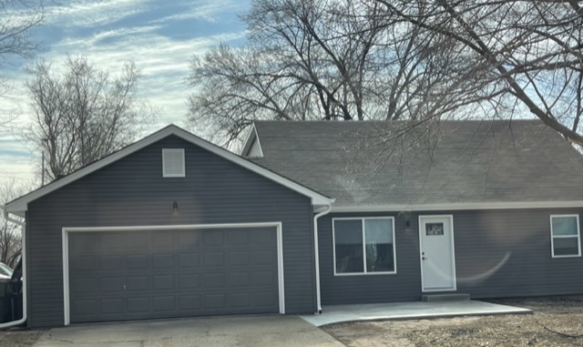 Foto principal - 1201 Kasold Dr