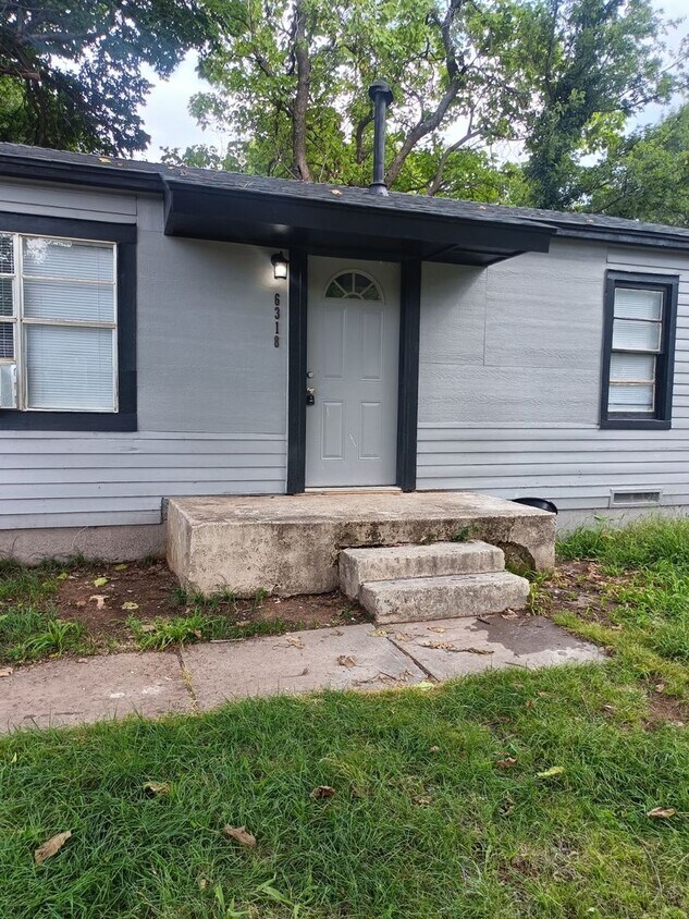 Newly Remodeled 3 Bed / 1 Bath Home with Large Backyard – All Electric! - Newly Remodeled 3 Bed / 1 Bath Home with Large Backyard – All Electric!