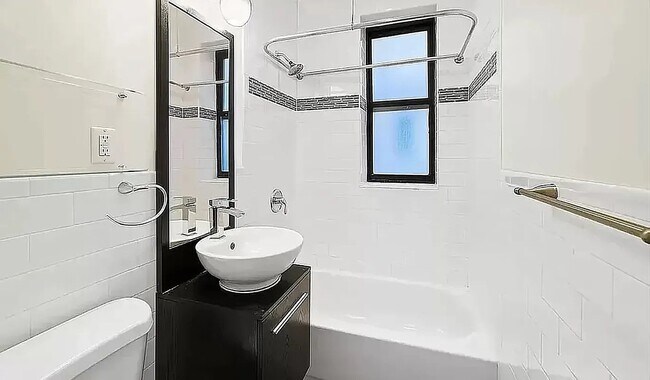 Foto del edificio - 541 W 158th St