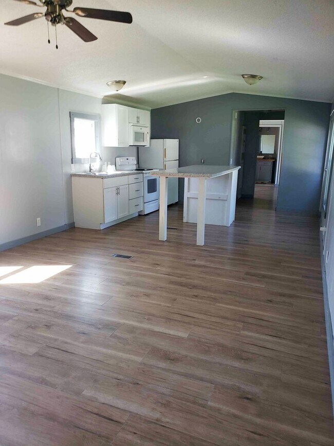 Building Photo - Olney Mobile Home Park
