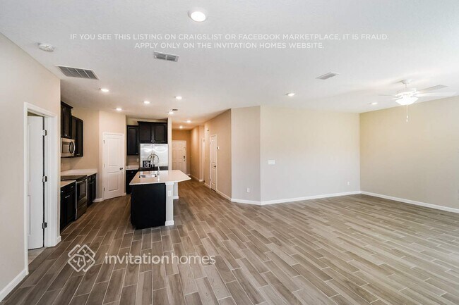 Foto del edificio - 6764 Tidal Crk Ln