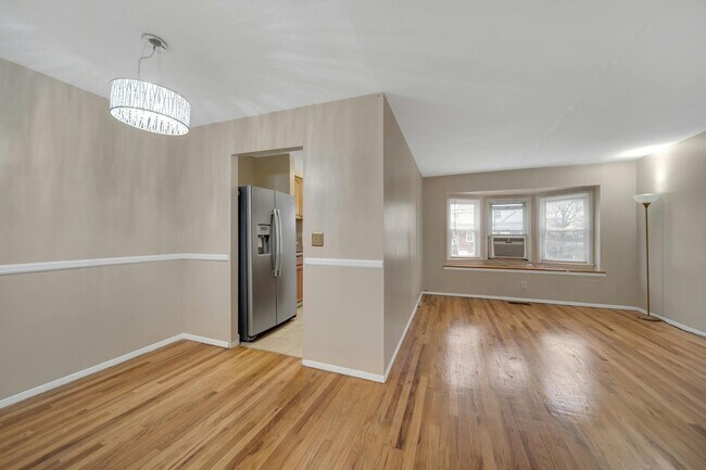 Building Photo - 44 Delmar Rd