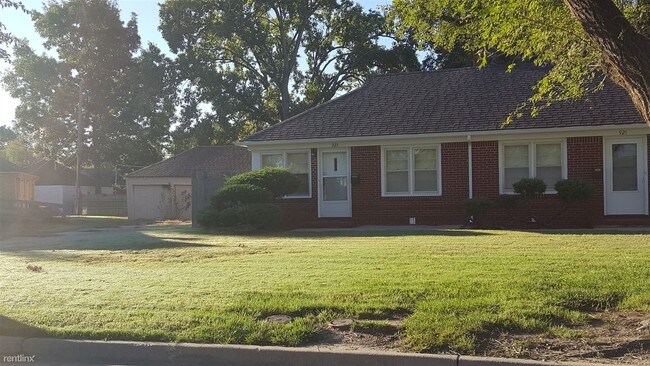 Foto del edificio - 923 S Schweiter Ct