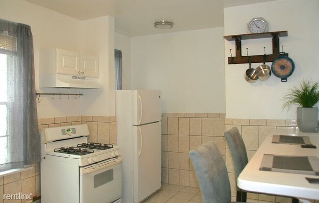 Foto del edificio - 101 Boyden Ave