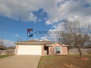 Building Photo - 20630 Bluegrass Cir