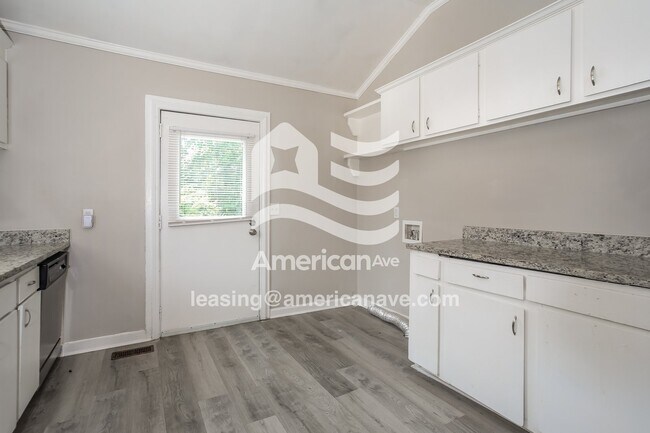 Foto del edificio - 236 W Miriam Ave