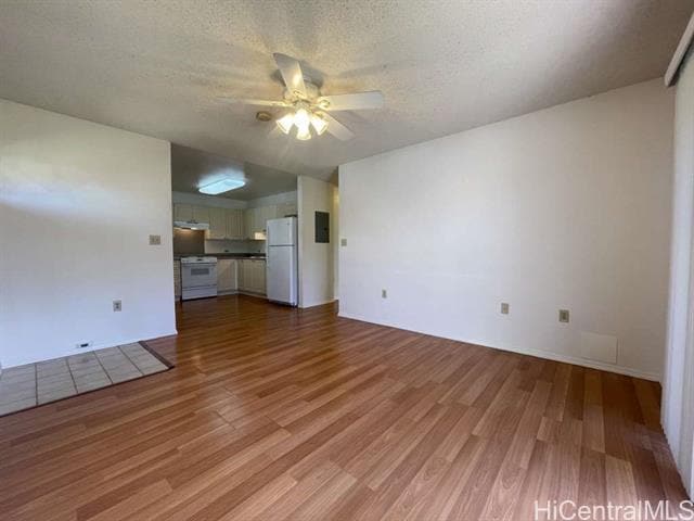 Building Photo - 95-1041-1041 Kuauli St