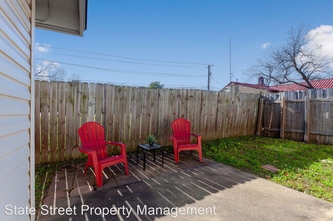 Building Photo - 1603 Kinney Ave