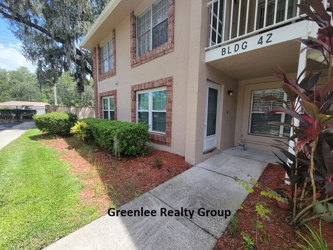 Building Photo - Updated 1st floor condo – 2 Bed/2 Bath- Ga...