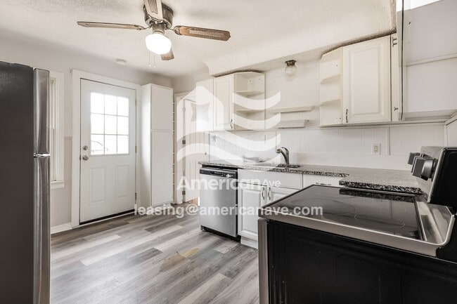 Building Photo - 27312 Ridgewood St