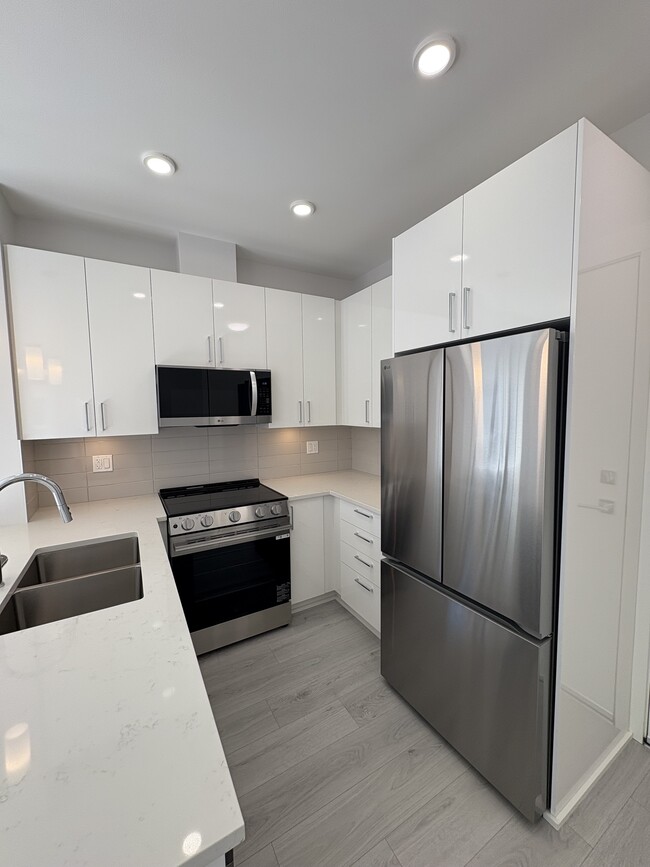 Photo du bâtiment - 33886 Pine St