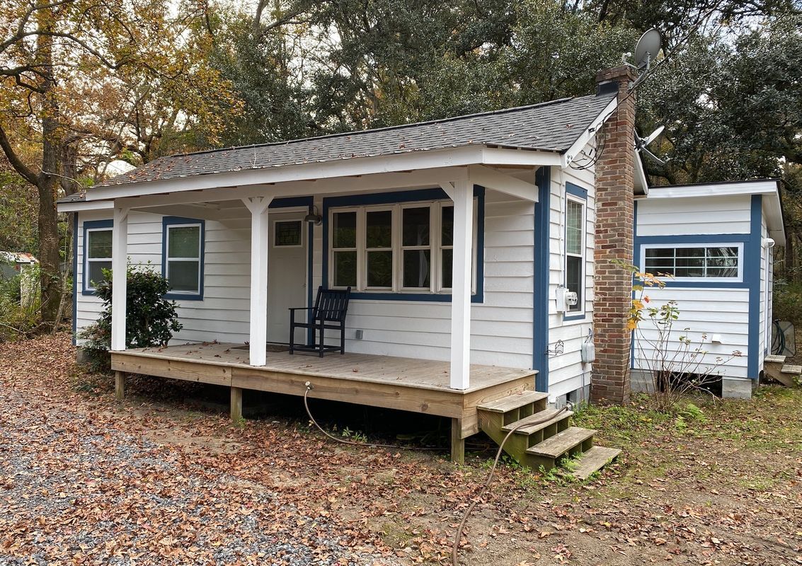 Primary Photo - 2026 River Rd