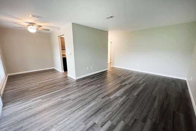 Building Photo - Timber Ridge Apartments