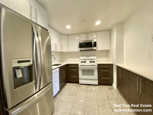 Building Photo - 22 Chestnut Pl