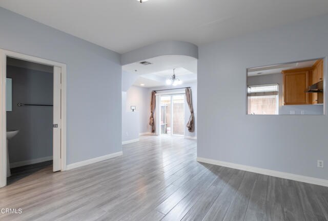 Foto del edificio - 2439 Oswego St