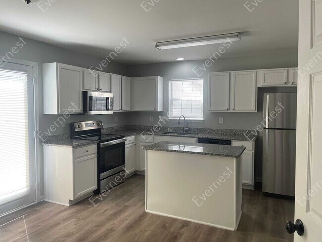 Building Photo - 6014 Brookfield Pointe Dr