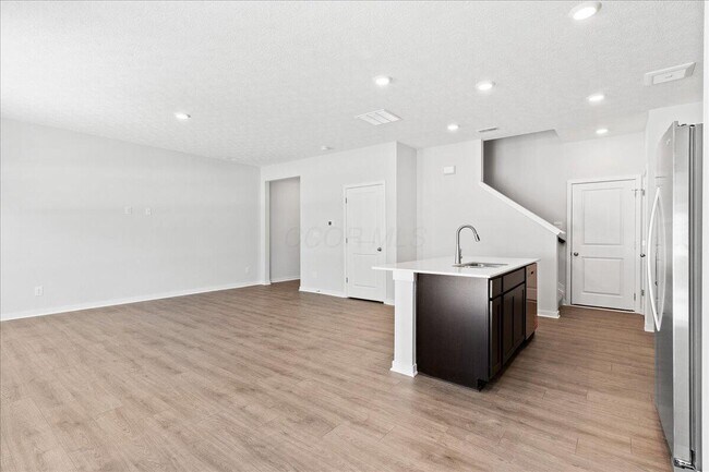 Foto del edificio - 1489 Jarry Ave