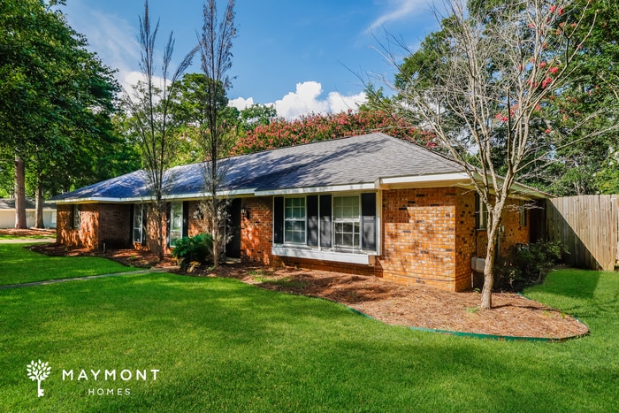 Building Photo - 34 Pebble Hill Dr