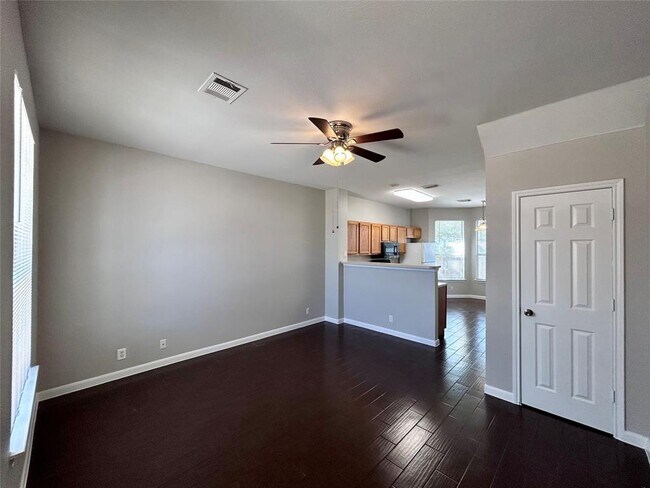 Building Photo - 2707 Westhampton Ct