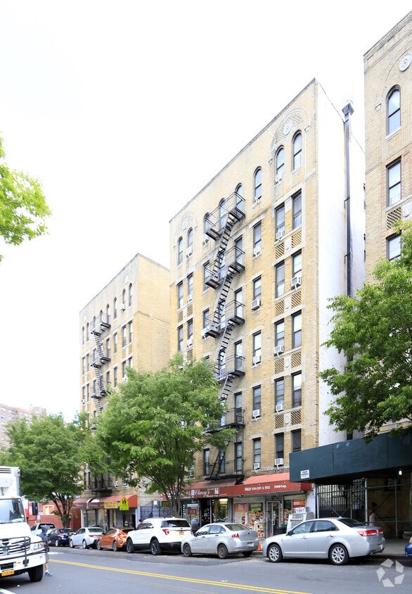 Foto del edificio - 120 W 228th St
