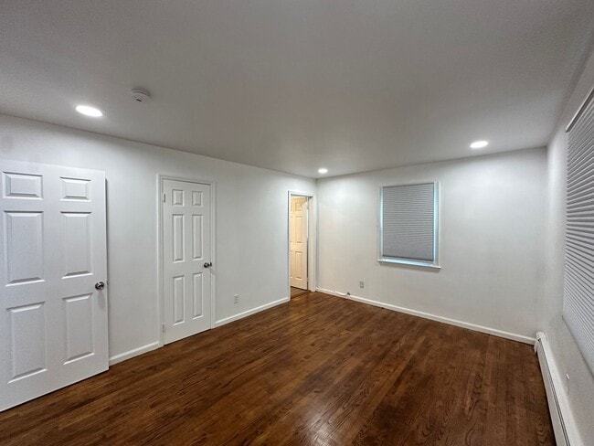 Foto del edificio - 101 Robertson Ave