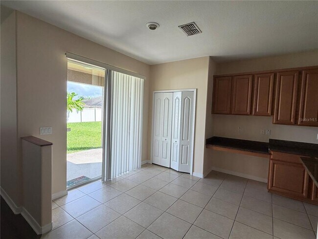 Building Photo - 3595 Prescott Loop