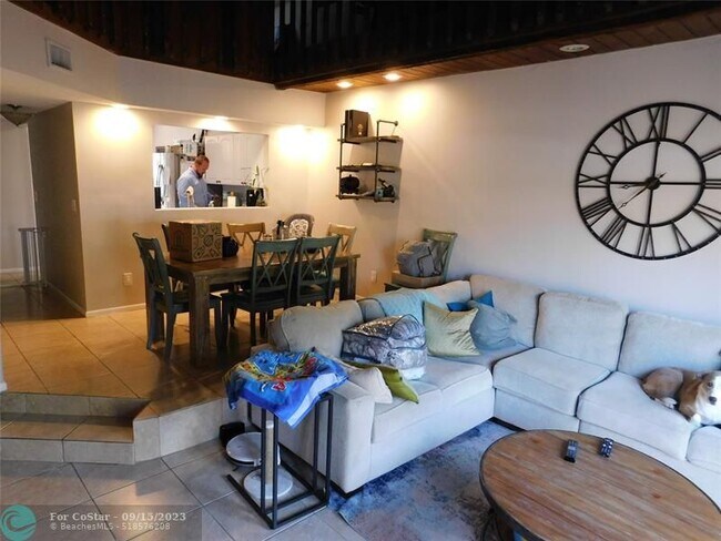 Foto del edificio - 2156 SW 82nd Ave
