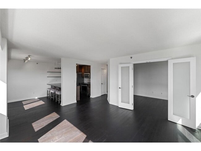 Foto del edificio - 433 S 7th St