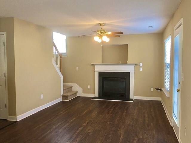 Foto del edificio - 4961 Bridgton Place Drive