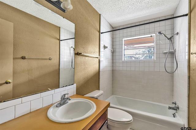 Foto del edificio - 2622 N Tenneha Ave