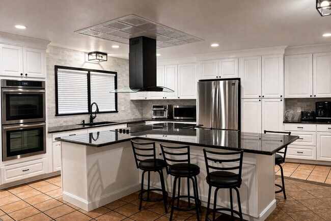 Foto del edificio - 2907 Redbud Ave