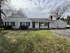 Building Photo - 5437 Covington Rd