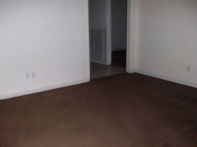 Building Photo - 651 Robert E Lee Pkwy