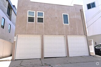 Building Photo - 706 Highland Ave