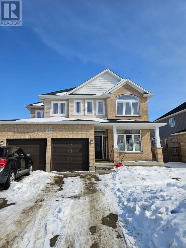 Building Photo - 35 Balmoral Ln