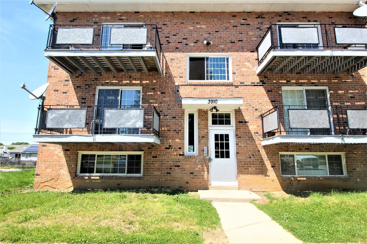 Primary Photo - Groveland Apartments