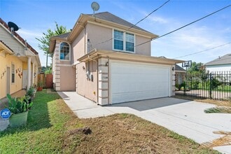 Building Photo - 11510 Palmsprings Dr