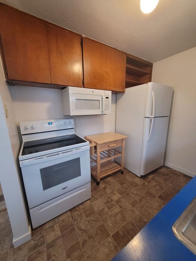 Foto del edificio - 1131 W 8th Ave