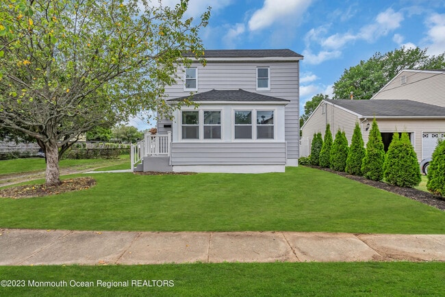 Foto del edificio - 208 Coleman Ave