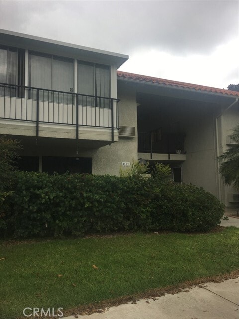 Building Photo - 3167 Via Vista