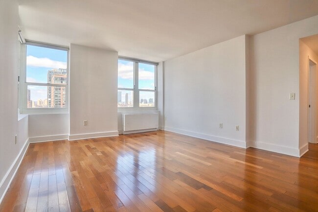 Photo - 88 Morgan St (Jersey City, NJ) Apartments