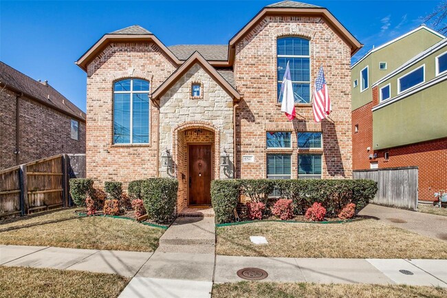 Building Photo - Elegant Central Dallas home 2.5 blocks from Knox-Henderson