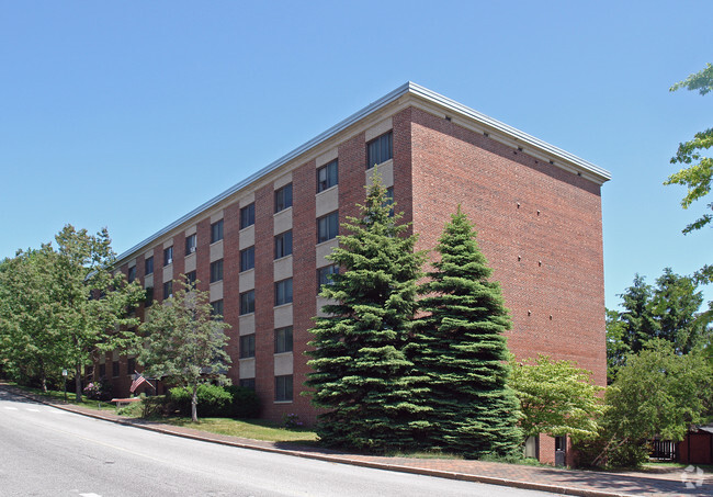 Building Photo - Washington House Apartments