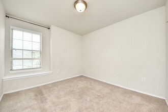 Building Photo - 15802 Sunny Stone Dr