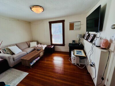 Foto del edificio - 50 Monastery Rd