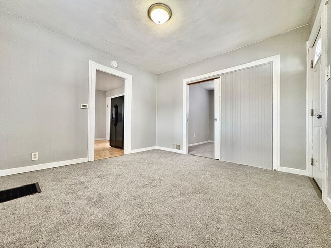 Building Photo - 1909 S Brookfield St