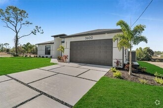 Building Photo - 3600 NE 9th Pl