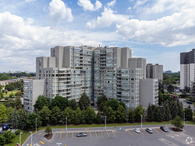 Building Photo - 7 Townsgate Dr