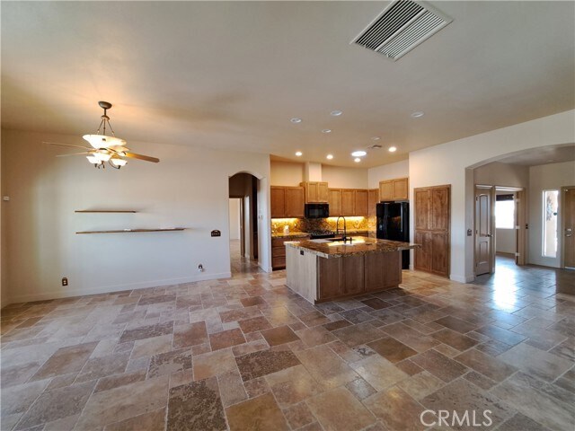 Foto del edificio - 7125 Sunny Vista Rd