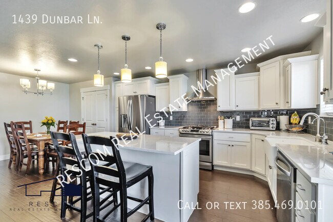 Foto del edificio - 1439 Dunbar Ln